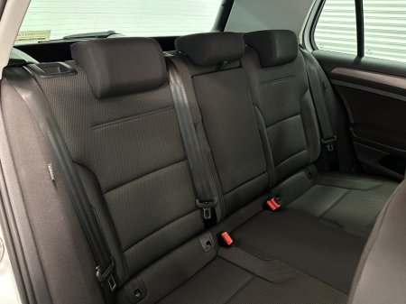 2020 Volkswagen Golf - thumbnail 37