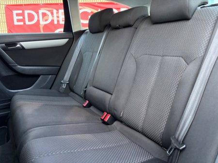 2013 Volkswagen Passat 1.6 TDI TRENDLINE BLUEMOTION TECH VAR €4,250 thumbnail