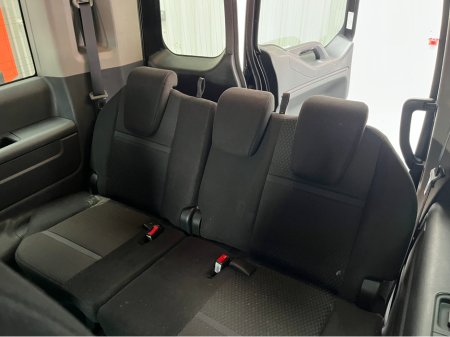 2018 Honda Stepwagon - thumbnail 13