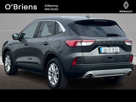 2023 Ford Kuga - view 3