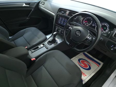 2017 Volkswagen Golf 1.2 TSI DSG EST 110HP BMT Trendline €16,950 thumbnail