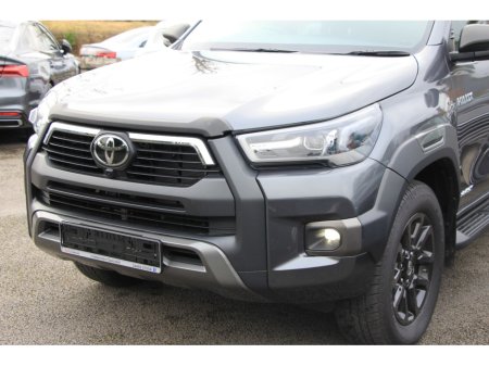 2025 Toyota Hilux - thumbnail 19