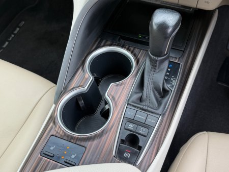 2021 Toyota Camry - thumbnail 28