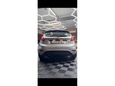 2011 Ford Fiesta - thumbnail 6