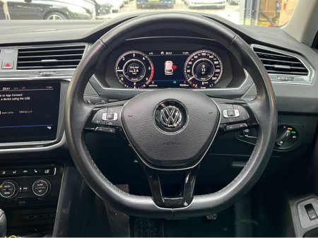 2018 Volkswagen Tiguan €24950! 2018 VW TIGUAN 2.0 TDI AUTOMATIC 4 MOTION HEATED LEATHER SEATS FRONT & REAR - CRUISE CONTROL - CARPLAY/ANDROID AUTO - REVERSE CAMERA - MEMORY SEATS - HEADS UP DISPLAY - €24,950 thumbnail