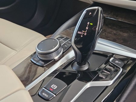 2018 BMW 5 Series - thumbnail 13