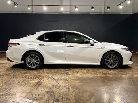 2019 Toyota Camry 2.5 AUTOMATIC HYBRID - CRUISE CONTROL - REVERSE CAMERA - ALLOY WHEELS €21,950