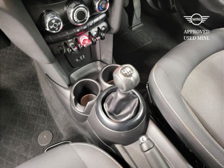 2018 MINI Hatch 3-Door One €15,975 thumbnail