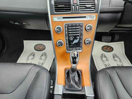 2016 Volvo XC60 - thumbnail 25