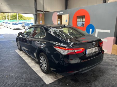 2020 Toyota Camry - photo 4