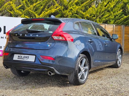 2019 Volvo V40 - thumbnail 10