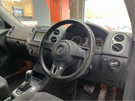 2013 Volkswagen Tiguan - thumbnail 8