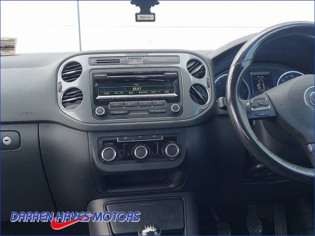 2012 Volkswagen Tiguan - thumbnail 9