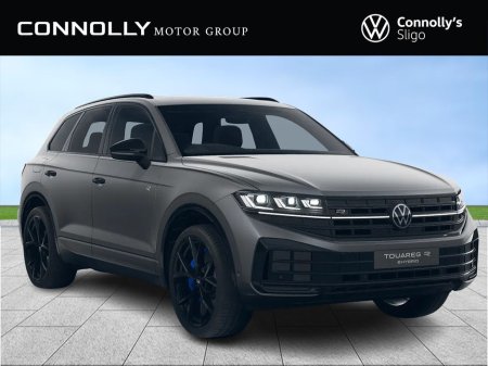 2026 Volkswagen Touareg - thumbnail 1