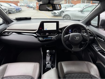 2023 Toyota C-HR HYBRID..#12 MONTH WARRANTY INCLUDED .. FINANCE AVAILABLE €22,750 thumbnail