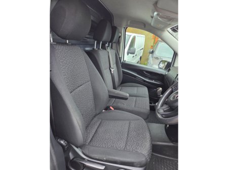2021 Mercedes-Benz Vito 110 KA/L CLASSIC 6DR €13,000 thumbnail