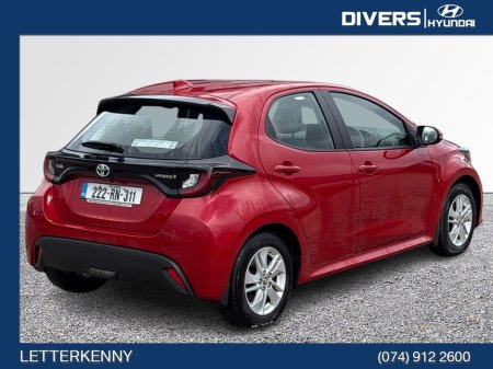 2022 Toyota Yaris 1.5 Petrol Hybrid Luna Automatic €20,945 thumbnail