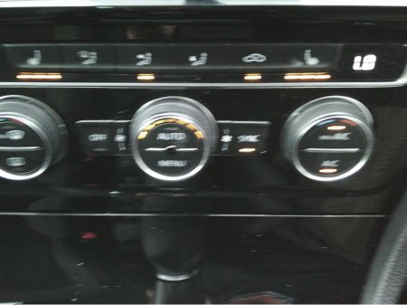 2018 Volkswagen Golf NEW NCT 2028, HIGHLINE, HEATED SEATS, REVERSE CAMERA, SAT./NAV., CRUISE, €190 TAX, LOW KMS. HISTORY. €16,999 thumbnail