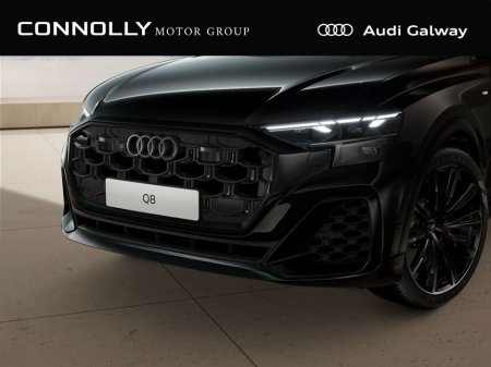 2026 Audi Q8 COMPETITION TFSI e QUATTRO A/T €127,750 thumbnail