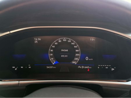 2024 Volkswagen T-Roc LIF PLUS2.0TDI MANUAL 6SPEED FWD 116HP €30,950 thumbnail