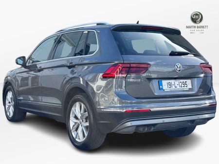 2019 Volkswagen Tiguan - view 3