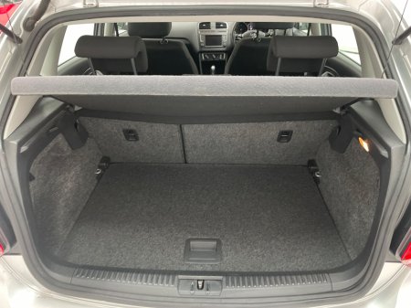 2015 Volkswagen Polo - thumbnail 17