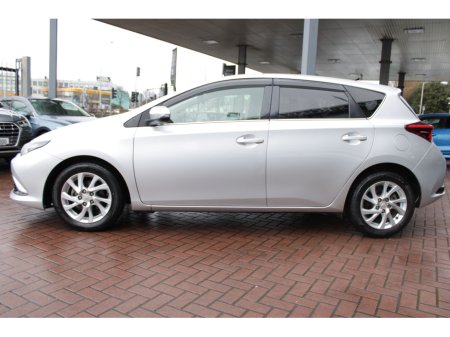 2017 Toyota Auris 1.8 HYBRID 5DR HATCHBACK AUTO  //1 OWNER CAR WITH ONLY 22,000 KM'S // BUY WITH CONFIDENCE AA AND SIMI APPROVED DEALER 2026 // FINANCE ARRANGED // ALL TRADE INS WELCOME // €16,950 thumbnail