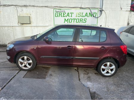 2011 Skoda Fabia - thumbnail 5