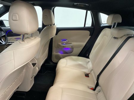 2022 Mercedes-Benz GLA Class - thumbnail 4