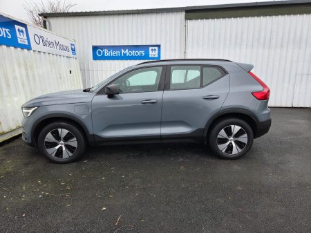 2022 Volvo XC40 - thumbnail 9