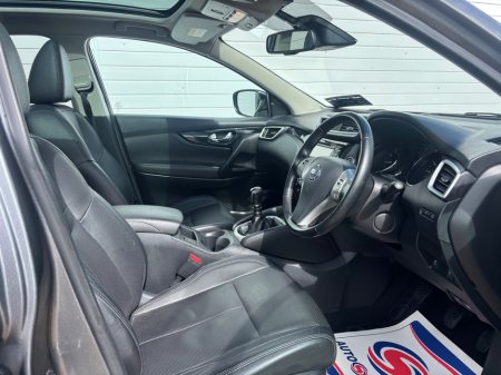 2015 Nissan Qashqai - photo 2