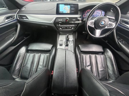 2018 BMW 5 Series - thumbnail 17