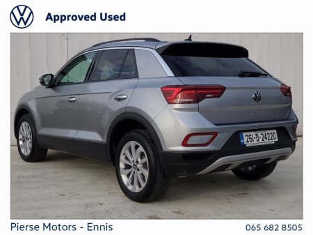2026 Volkswagen T-Roc - thumbnail 3
