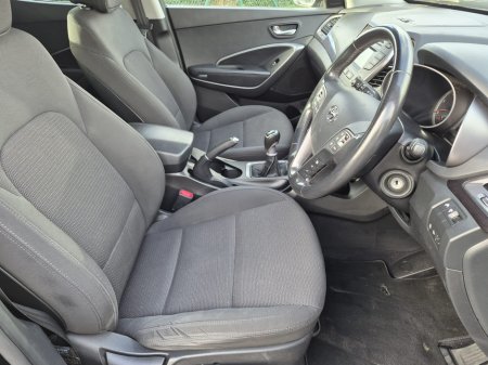 2013 Hyundai Santa Fe  €10,999 thumbnail
