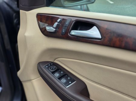 2016 Mercedes-Benz G Class - thumbnail 11