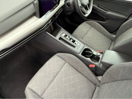 2022 Volkswagen Golf ACTIVE - 2.0L DIESEL - AUTO - 12M WARRANTY - CAR: €27,950 thumbnail