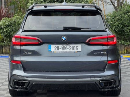 2021 BMW X5 M-SPORT COMPETITION XDRIVE45e 3.0 HYBRID // LEATHER HEATED SEATS // APPLE CARPLAY/ANDROID AUTO // ADJUSTABLE AIR SUSPENSION €49,900 thumbnail