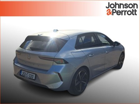 2025 Opel Astra Elegance 1.2 130hp 6-speed manual MY25 €33,900 thumbnail