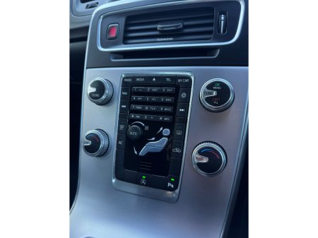 2017 Volvo S60 - thumbnail 26