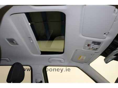 2026 Hyundai Inster CROSS IN AMAZONAS GREEN - ORDER YOURS TODAY thumbnail