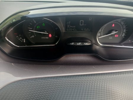 2015 Peugeot 2008 1.6 Hdi 92 bhp Active S/S Ecomatique €6,995 thumbnail