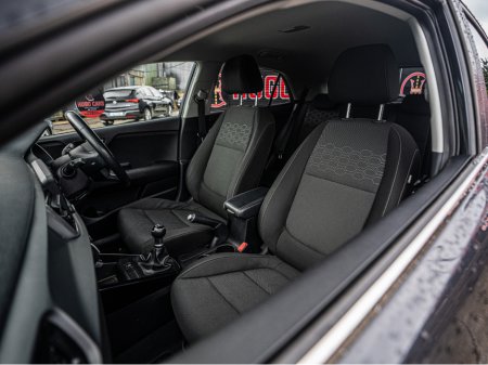 2017 Kia Rio 172 Kia Rio 1.25/FSH/Irish car/1yr warranty €12,888 thumbnail