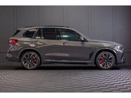 2023 BMW X5 M Competition €129,950 thumbnail
