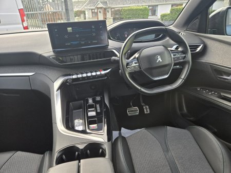 2023 Peugeot 5008 1.5 BlueHDi 130bhp Allure Auto €33,950 thumbnail