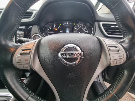 2017 Nissan Qashqai - thumbnail 15