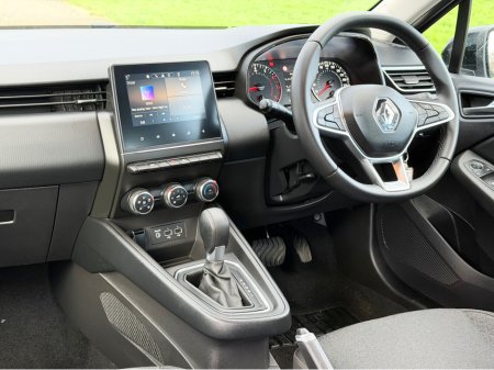 2023 Renault Clio 1.0 Petrol Automatic | AA approved | One owner Irish car | Full history | 2 Year Renault Warranty | Sold serviced and valeted with full Motor History check supplied. €16,999 thumbnail