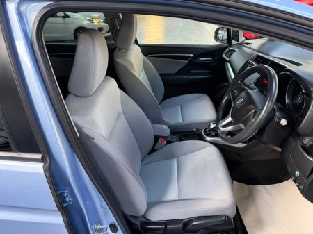 2016 Honda Fit - thumbnail 20