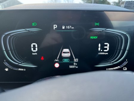 2025 Kia Niro HEV SEM €37,950 thumbnail