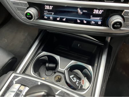 2018 BMW 7 Series - thumbnail 21