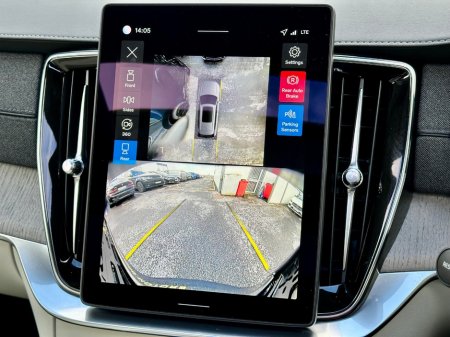 2025 Volvo XC90 - thumbnail 21